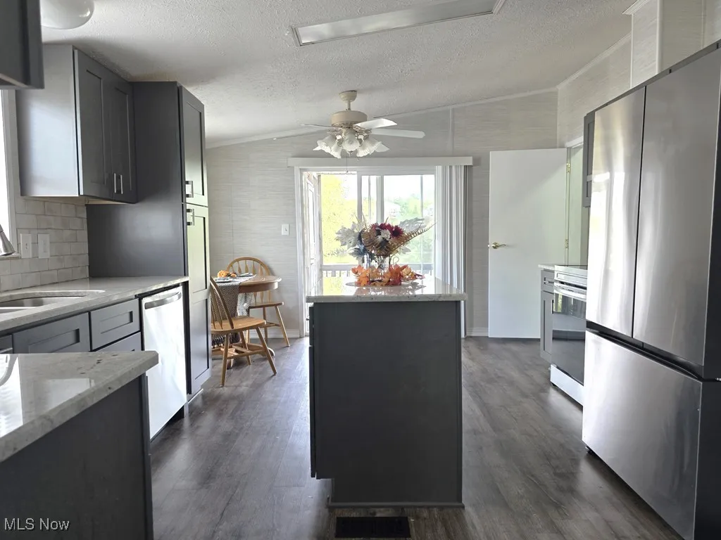 Kitchen with Eating Area