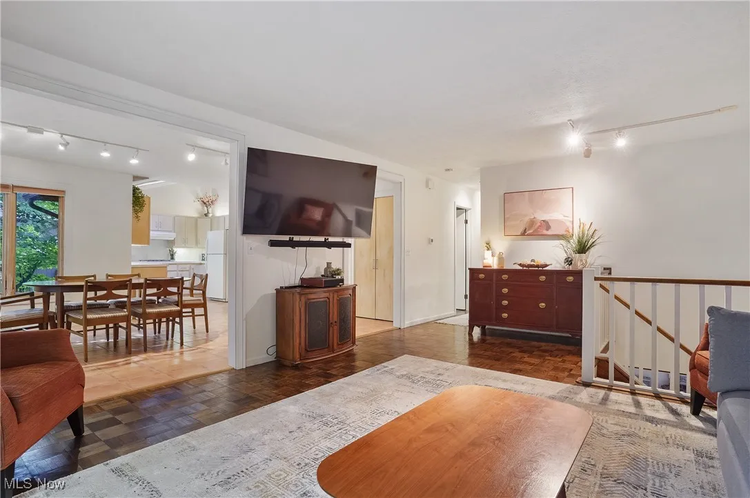 Living area with rail lighting