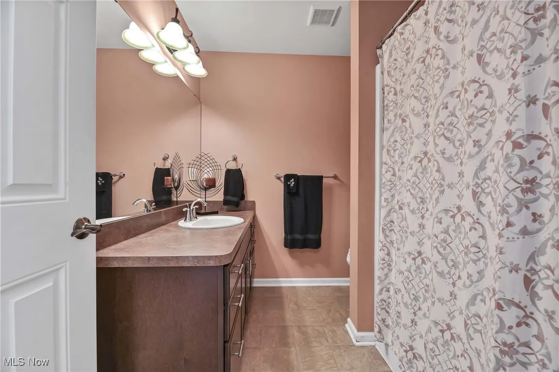 21 Bristol Lane, Rocky River, Ohio 44116,MLS Now Listing ID