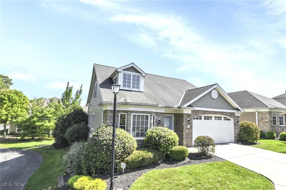 21 Bristol Lane, Rocky River, Ohio 44116,MLS Now Listing ID