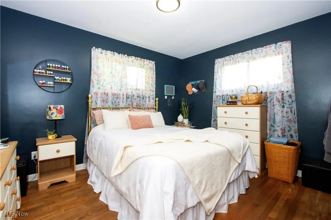 Main bedroom.