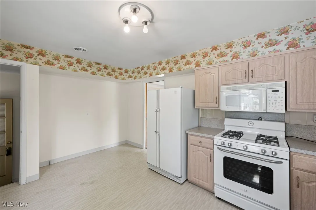3160 Twin Circle Drive, North Olmsted, Ohio 44070,MLS Now Listing ID