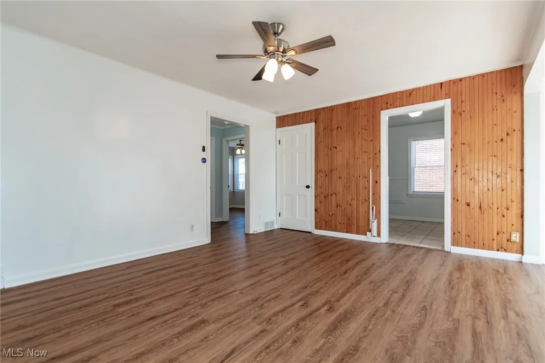 9819 S Highland Avenue, Garfield Heights, Ohio 44125,MLS Now Listing ID