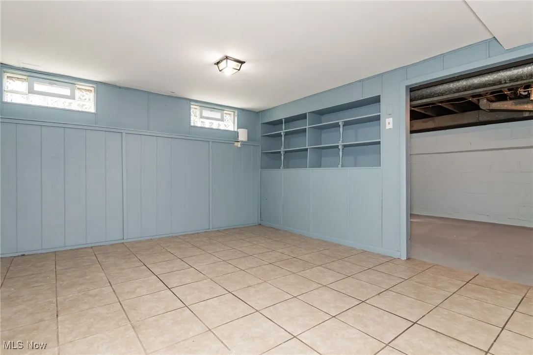 9819 S Highland Avenue, Garfield Heights, Ohio 44125,MLS Now Listing ID