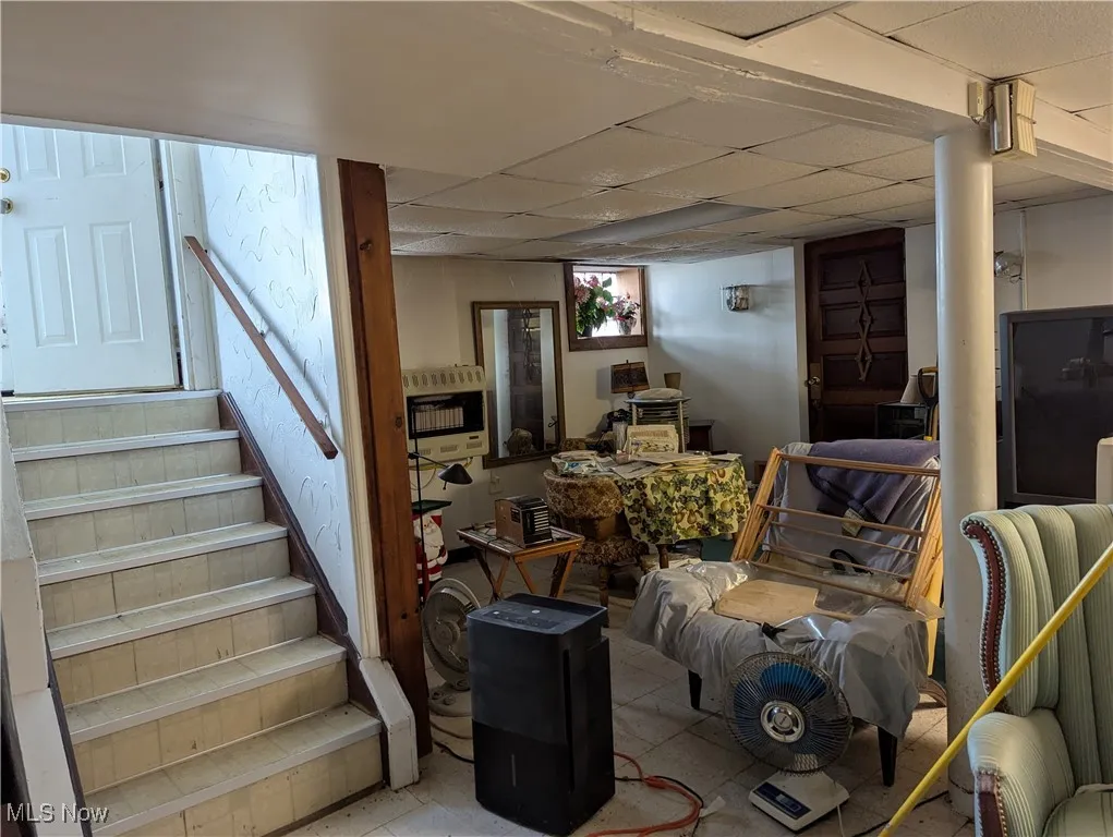 Entry stairs to finished basement