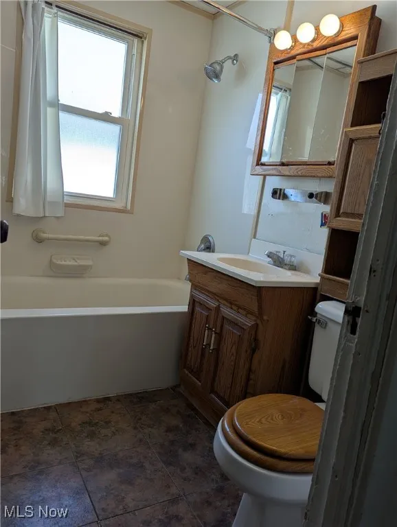 2nd Floor Bathroom