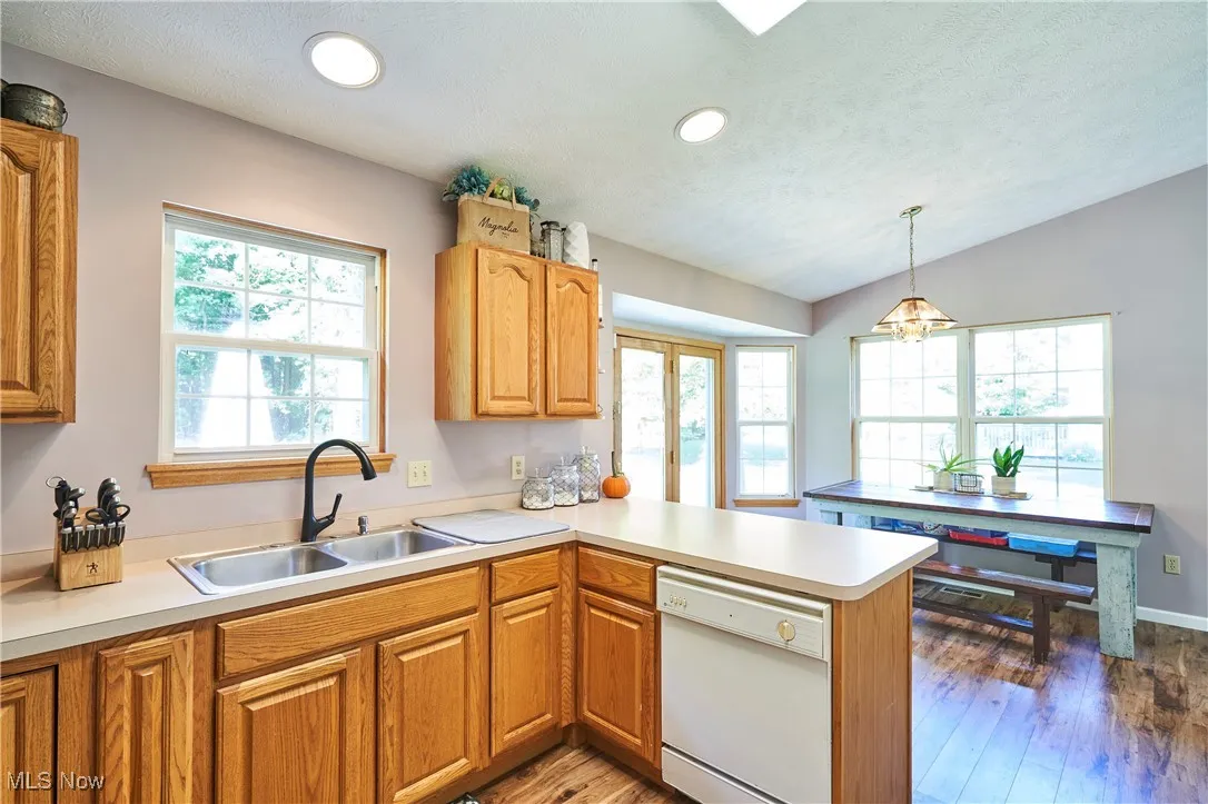 5735 W Maple Road, Geneva, Ohio 44041,MLS Now Listing ID