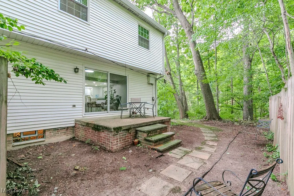 9 E Carriage Drive, Chagrin Falls, Ohio 44022,MLS Now Listing ID