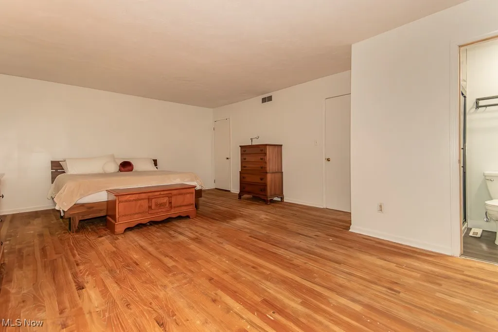 9 E Carriage Drive, Chagrin Falls, Ohio 44022,MLS Now Listing ID