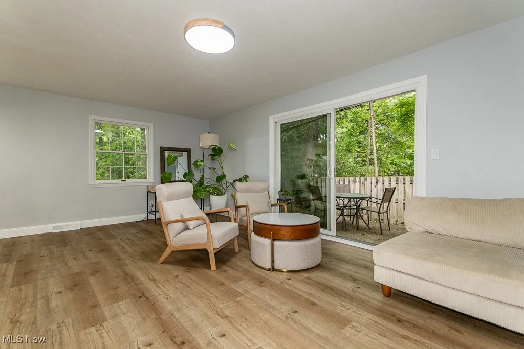 9 E Carriage Drive, Chagrin Falls, Ohio 44022,MLS Now Listing ID