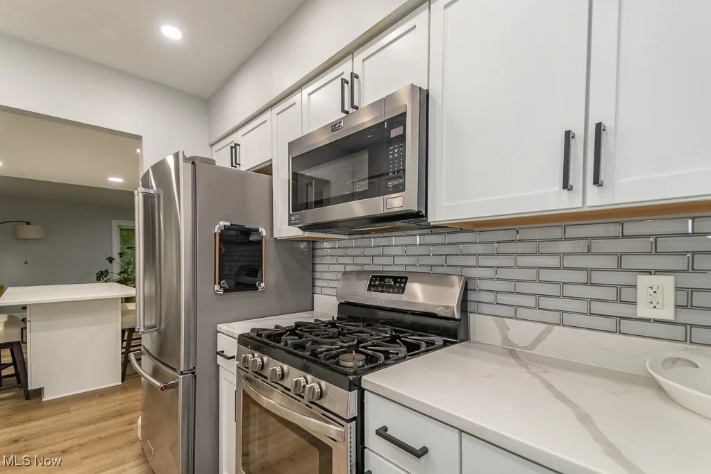 9 E Carriage Drive, Chagrin Falls, Ohio 44022,MLS Now Listing ID