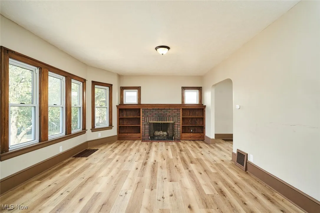 183 Colony Crescent, Akron, Ohio 44305,MLS Now Listing ID
