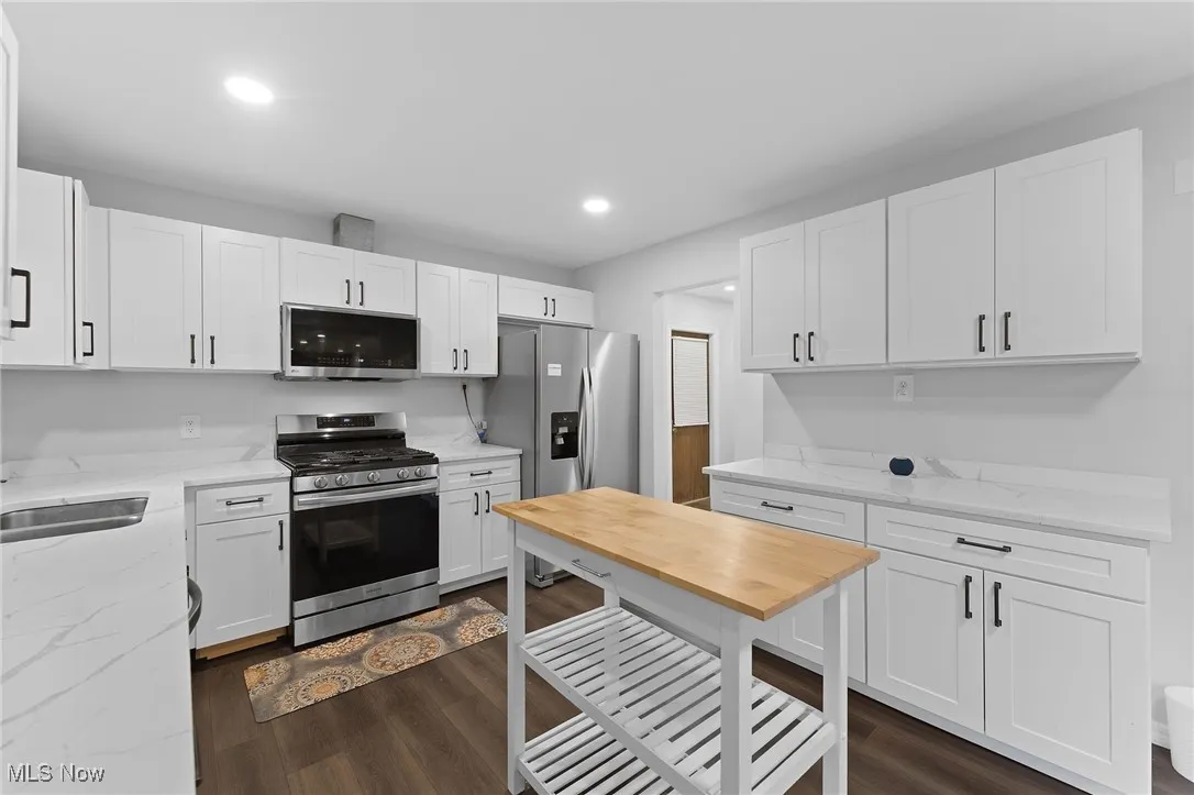 4441 Merlin Drive, Uniontown, Ohio 44685,MLS Now Listing ID