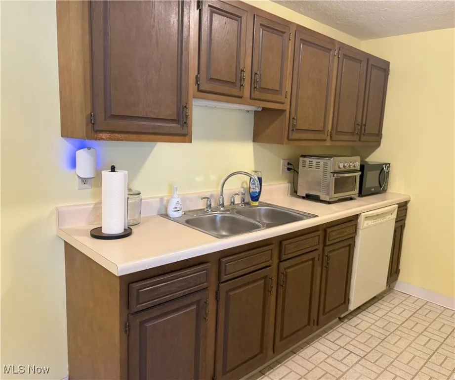 9841 Sunrise Boulevard # P19, North Royalton, Ohio 44133,MLS Now Listing ID