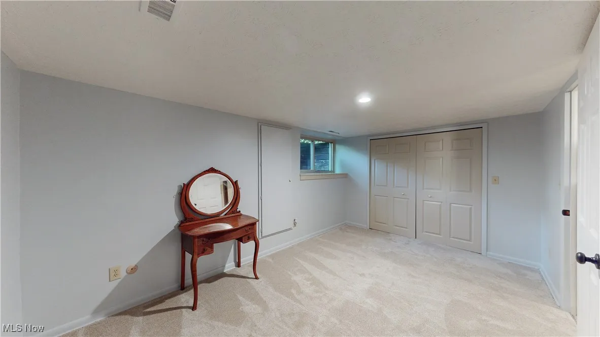 563 E Acadia Point, Aurora, Ohio 44202,MLS Now Listing ID