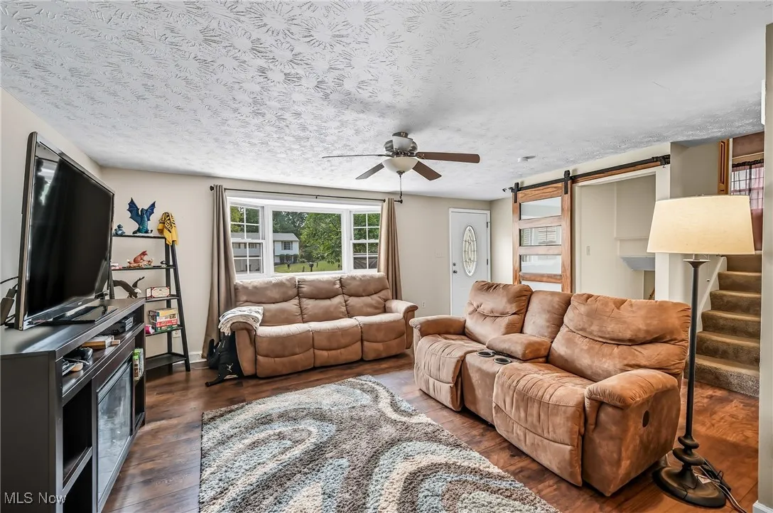 Well lit with large bay window