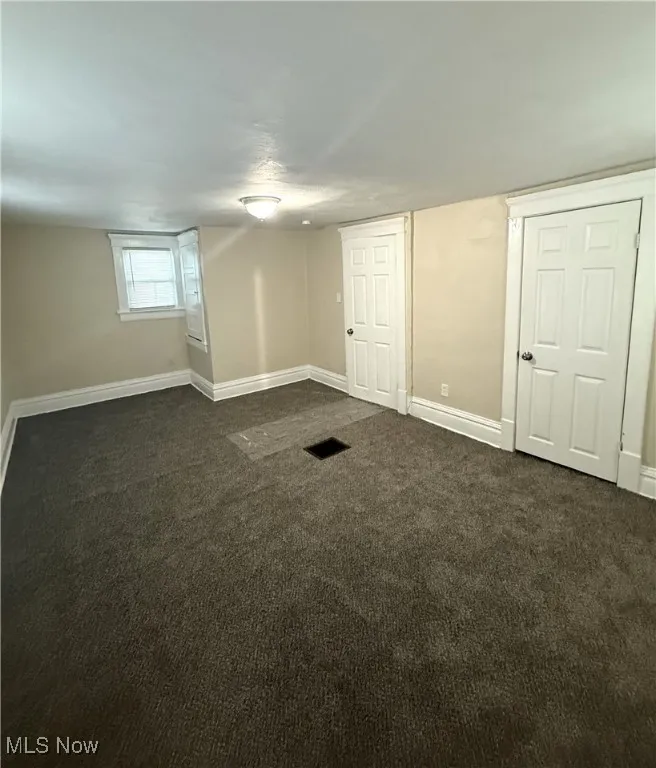 Oversized main bedroom