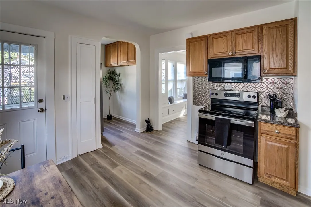 10105 Greenview, Garfield Heights, Ohio 44125,MLS Now Listing ID