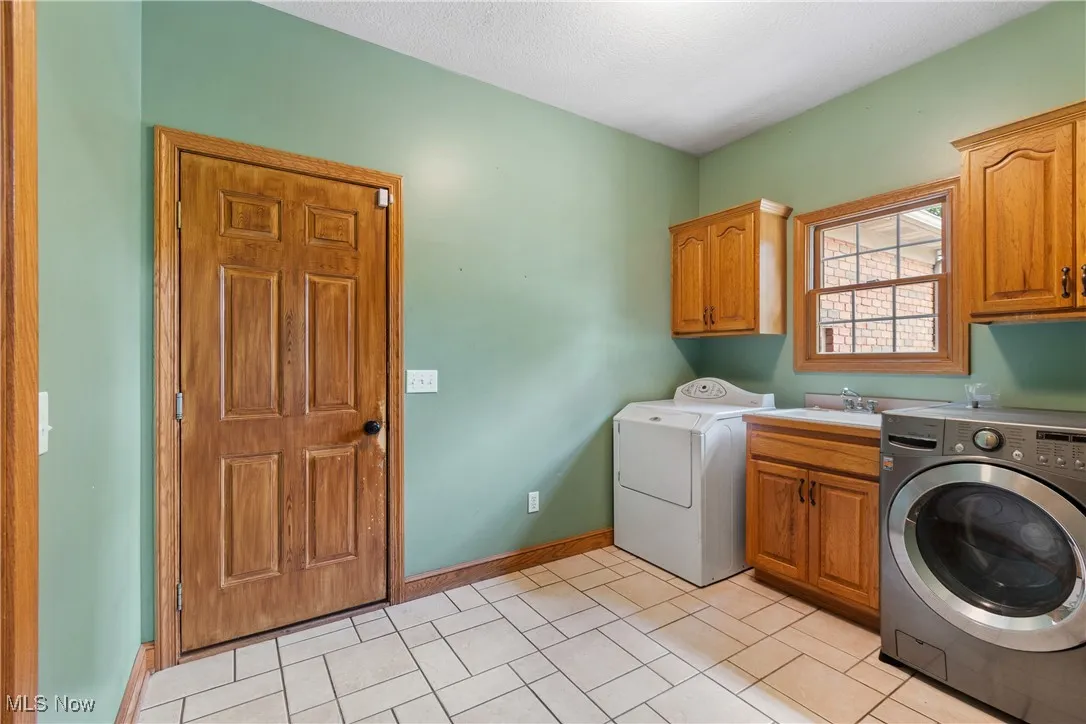 6180 Edison Street, Hartville, Ohio 44632,MLS Now Listing ID