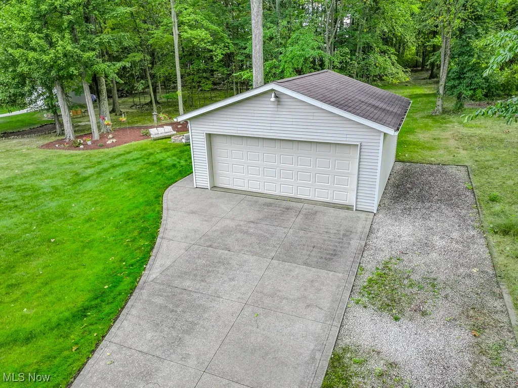 Extra 2 Car Detached Garage