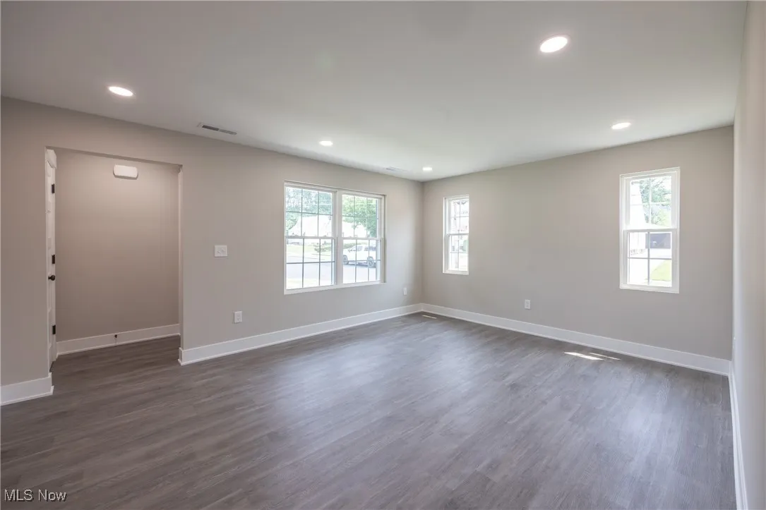 1836 E 294th Street, Wickliffe, Ohio 44092,MLS Now Listing ID