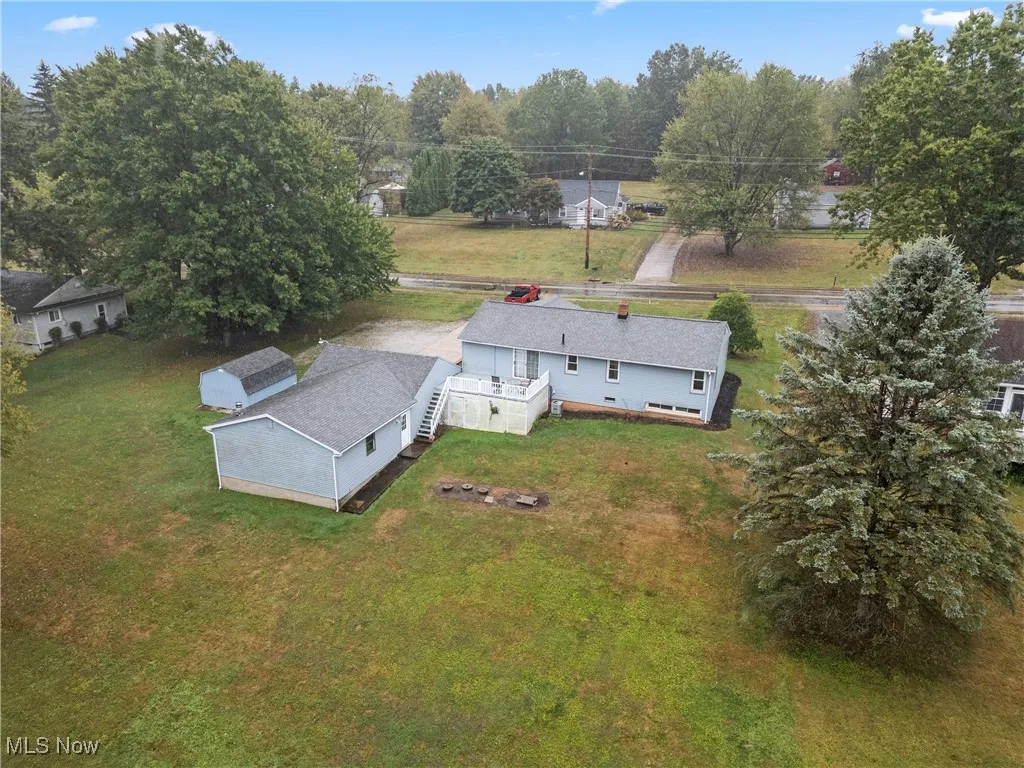 Aerial view of property and surrounding area