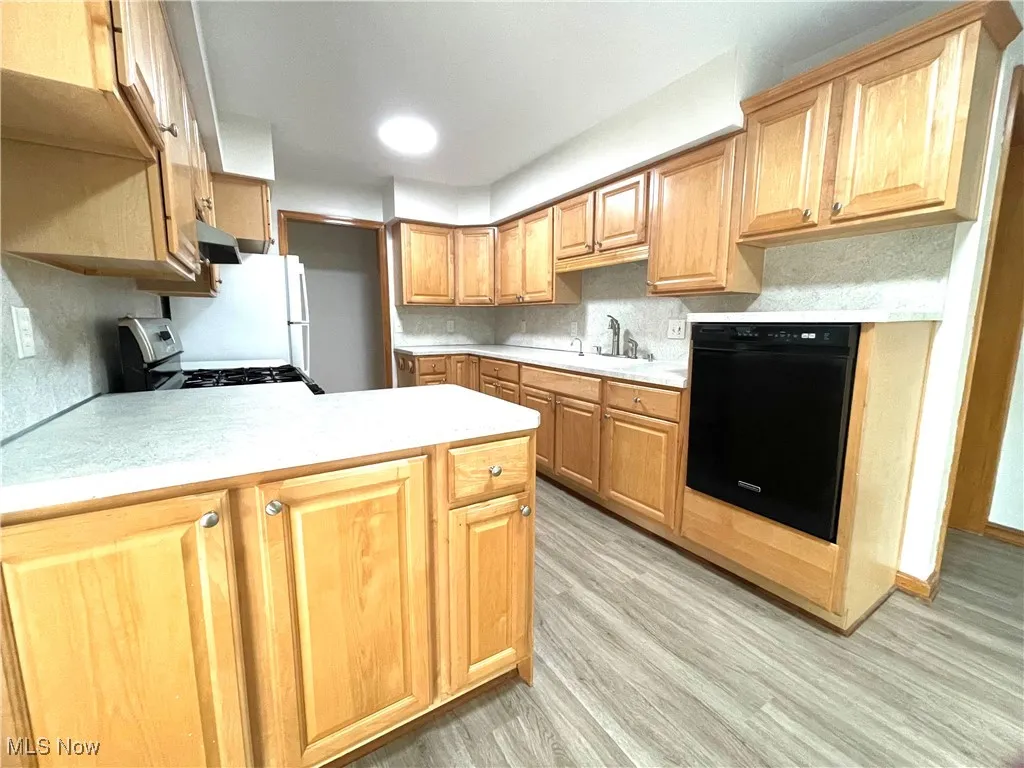2803 SOM Center Road, Willoughby Hills, Ohio 44094,MLS Now Listing ID