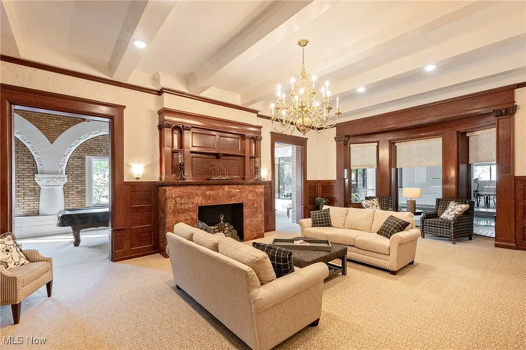 Near the lobby of the main entrance you will see comfortable community spaces
