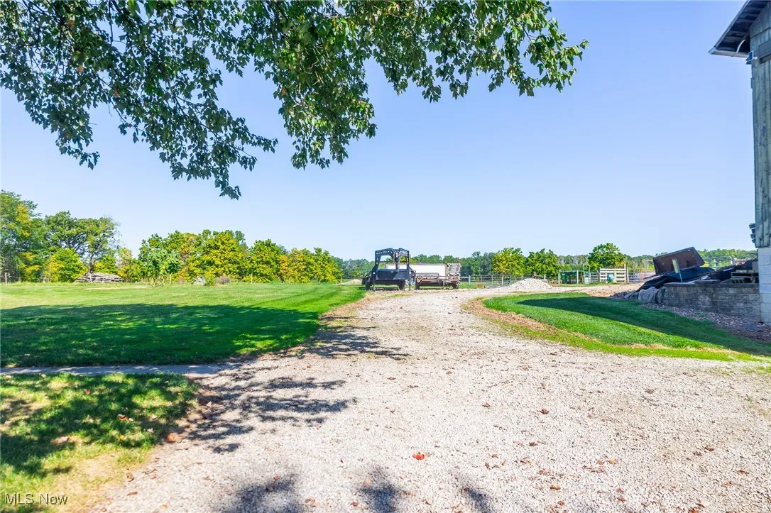 View of dirt / gravel road