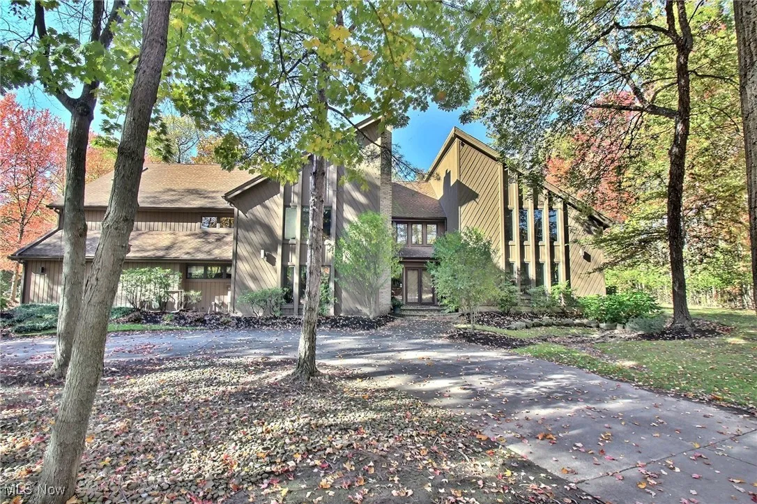 2565 Cedarwood Road, Pepper Pike, Ohio 44124,MLS Now Listing ID