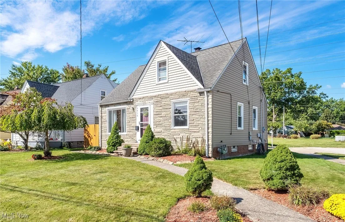 9416 Outlook Drive, Brooklyn, Ohio 44144,MLS Now Listing ID