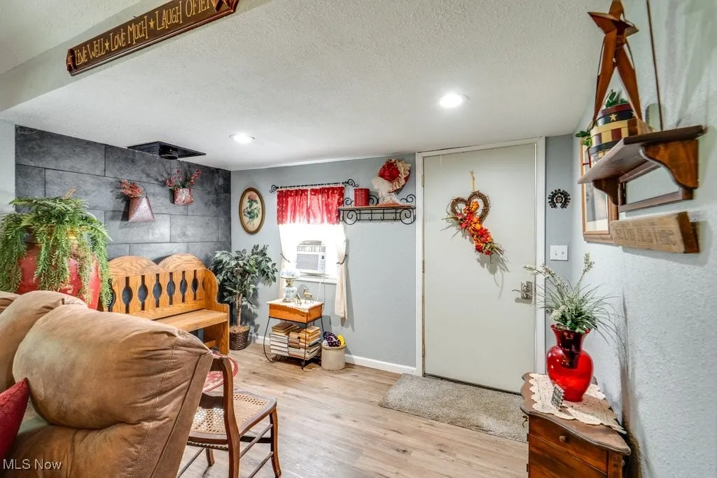 16726 Oakwood Drive, Lake Milton, Ohio 44429,MLS Now Listing ID
