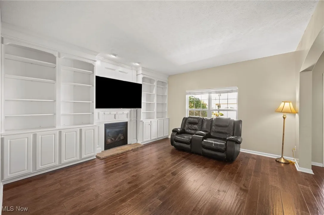 39030 Arcadia Circle, Willoughby, Ohio 44094,MLS Now Listing ID