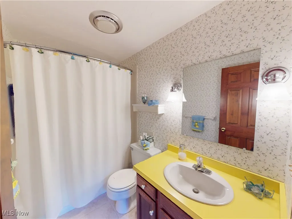 2nd floor bath