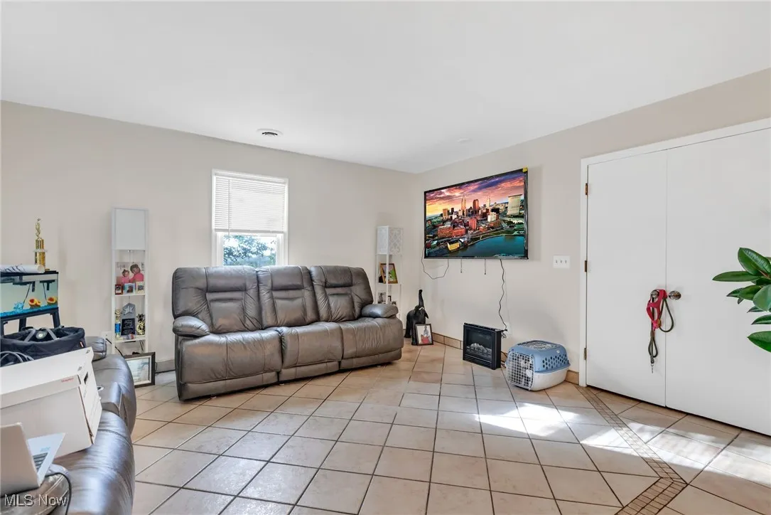 7511 Jeffries Avenue, Garfield Heights, Ohio 44105,MLS Now Listing ID