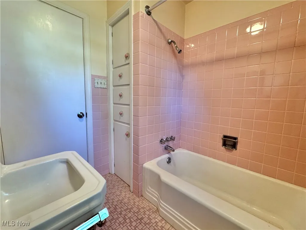 4552 New England Boulevard, Boardman, Ohio 44512,MLS Now Listing ID