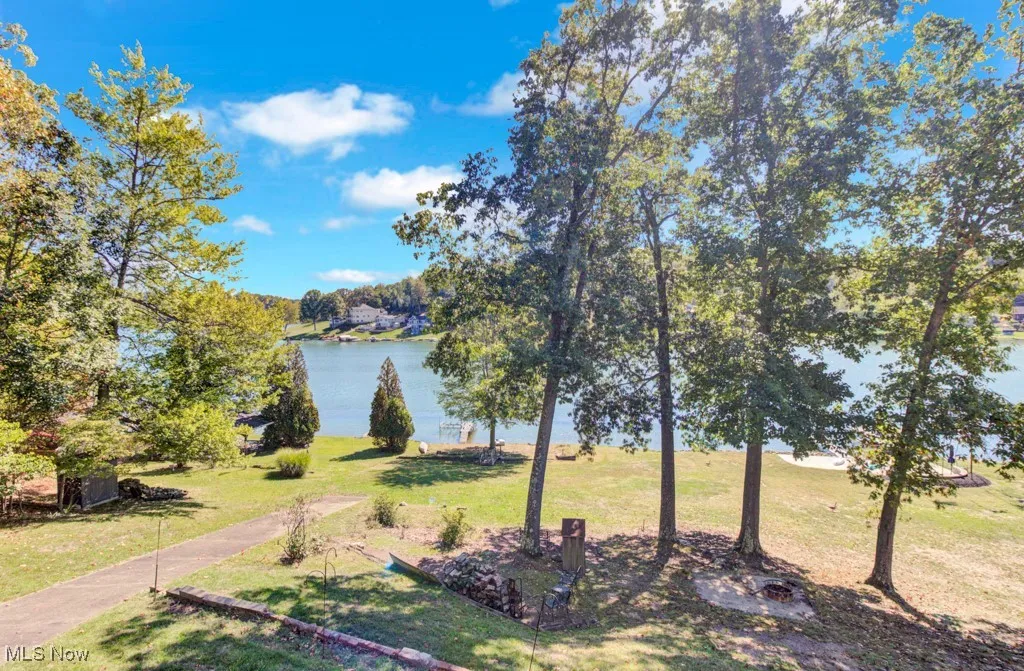 158 W Mohawk Drive, Malvern, Ohio 44644,MLS Now Listing ID