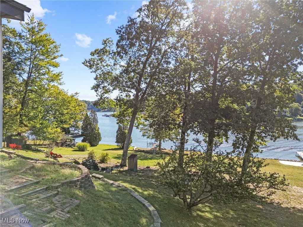 158 W Mohawk Drive, Malvern, Ohio 44644,MLS Now Listing ID