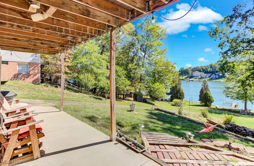 158 W Mohawk Drive, Malvern, Ohio 44644,MLS Now Listing ID