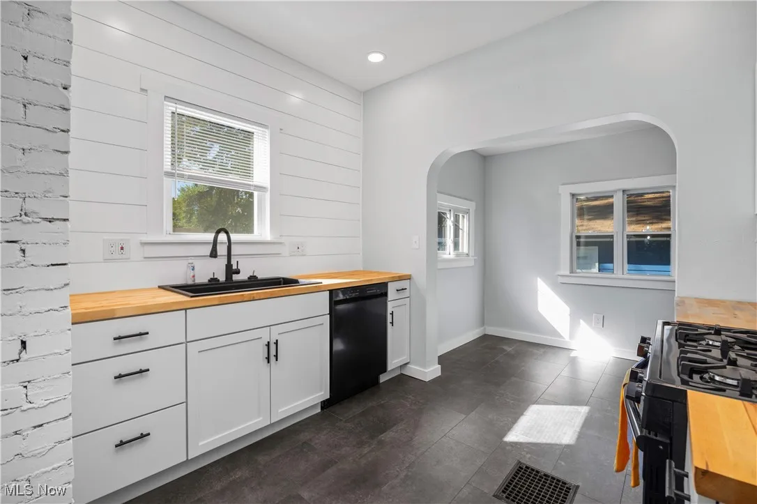 903 West Avenue, Elyria, Ohio 44035,MLS Now Listing ID