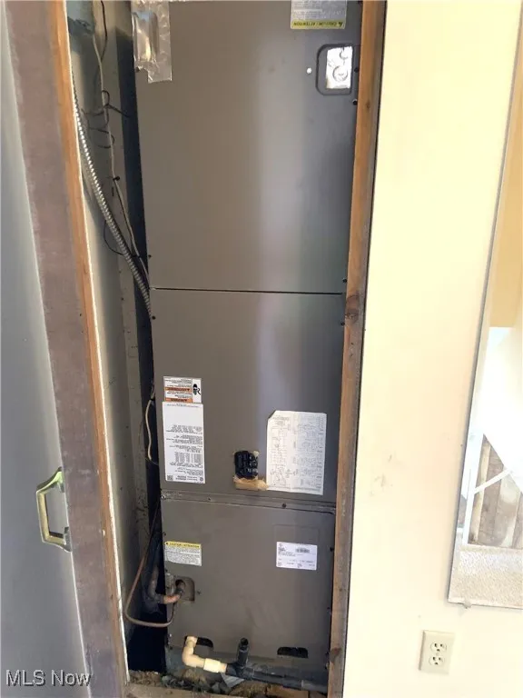 Utilities featuring heating unit