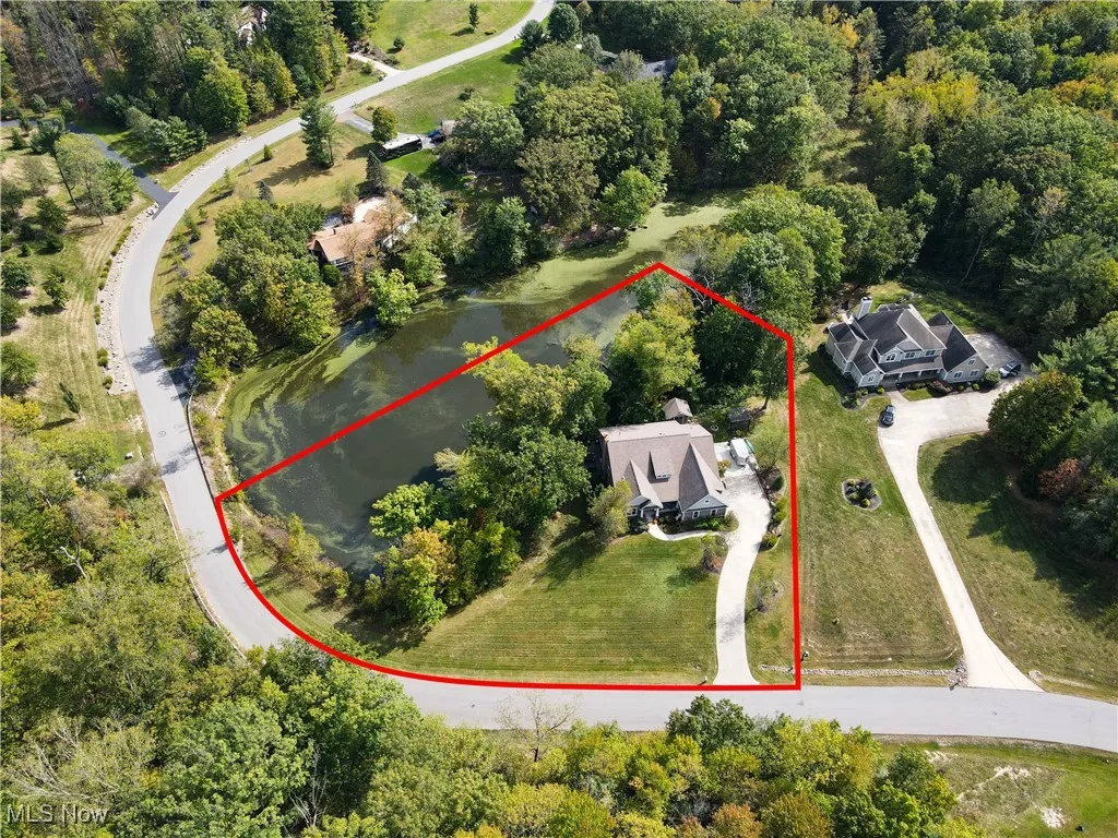 View of property location with property boundaries highlighted
