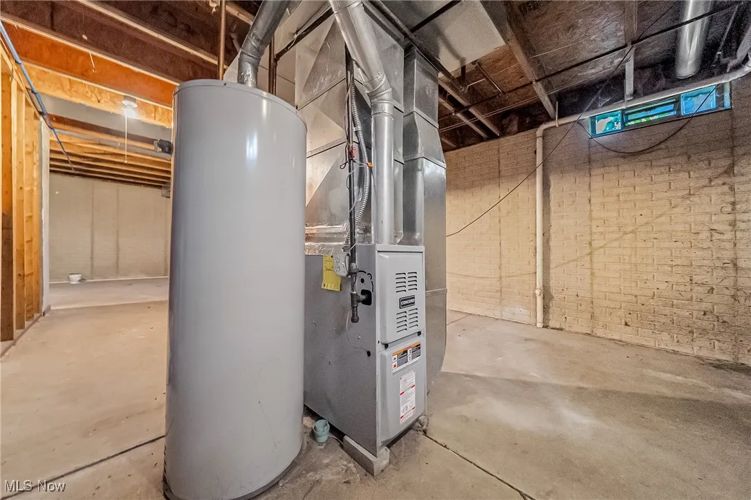 569 E 101st Street, Cleveland, Ohio 44108,MLS Now Listing ID