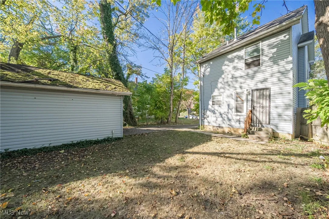 569 E 101st Street, Cleveland, Ohio 44108,MLS Now Listing ID