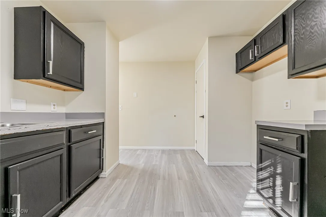 569 E 101st Street, Cleveland, Ohio 44108,MLS Now Listing ID