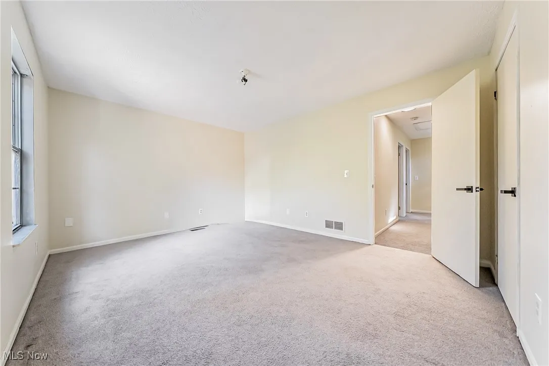 569 E 101st Street, Cleveland, Ohio 44108,MLS Now Listing ID