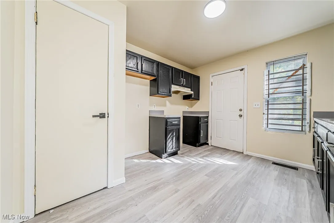 569 E 101st Street, Cleveland, Ohio 44108,MLS Now Listing ID