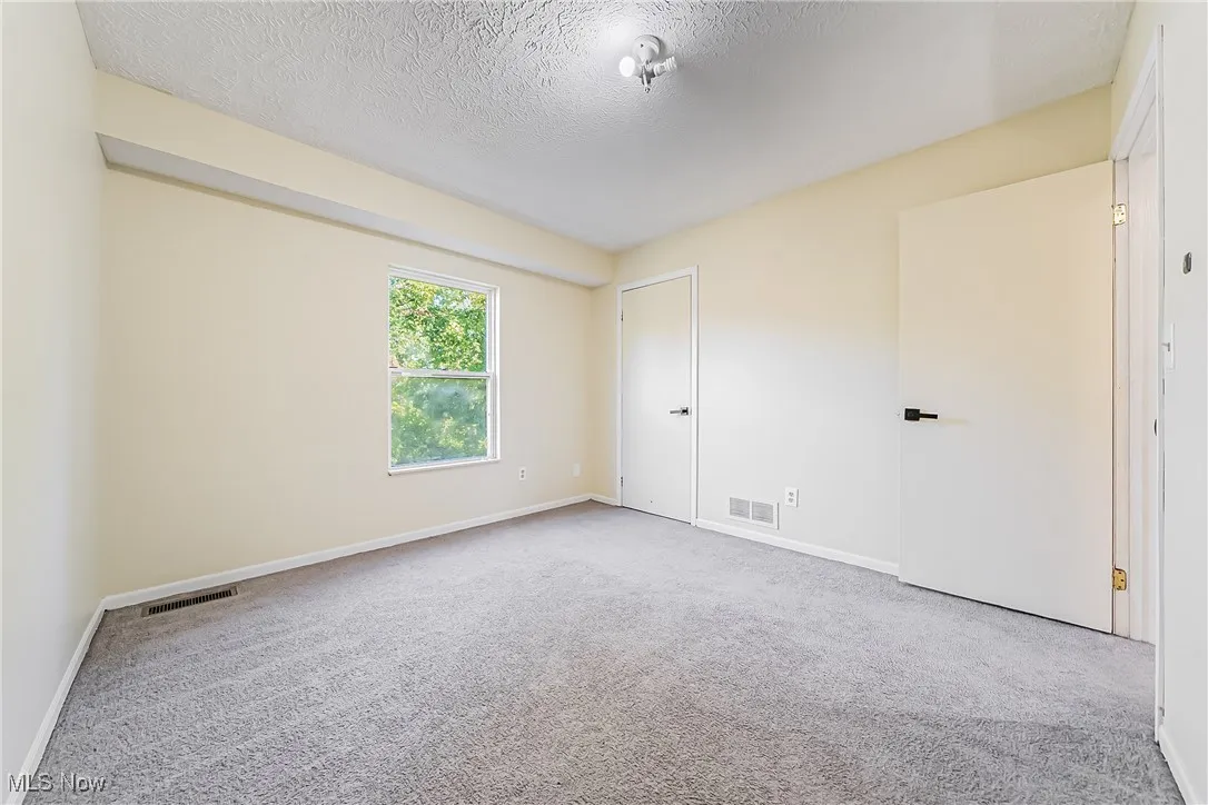 569 E 101st Street, Cleveland, Ohio 44108,MLS Now Listing ID