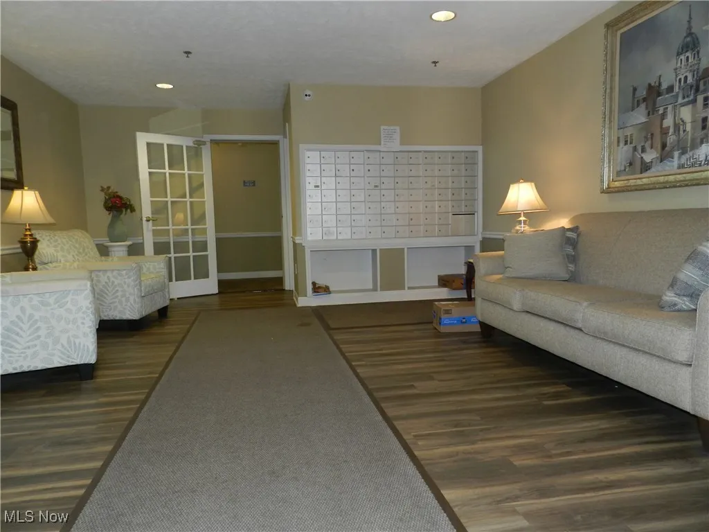 Building entry. Mailboxes