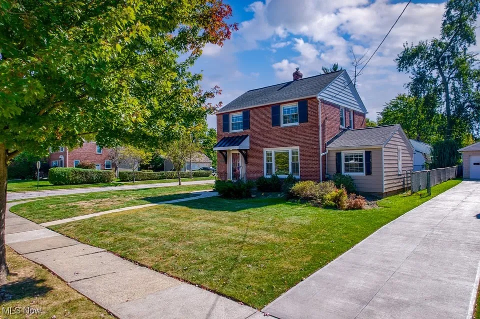 corner lot gives privacy and extra space